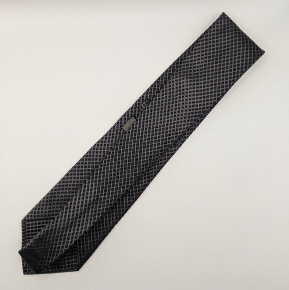 Calvin Klein - Black Diagonal Grid Pattern Men's Neck Tie - Picture 2 of 3